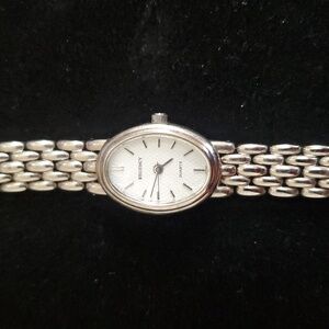 Regency Womens Silver Watch 7” Band Quartz, New Battery, Work.